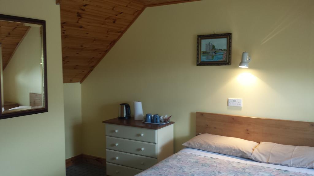 The Perrin Inn Glengarriff Room photo